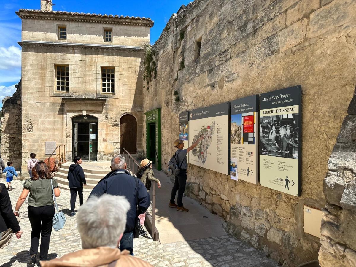 Вилла Au Coeur Des Baux Экстерьер фото