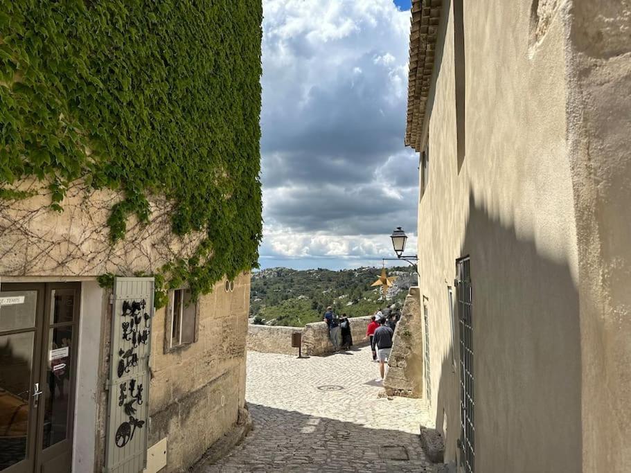 Вилла Au Coeur Des Baux Экстерьер фото
