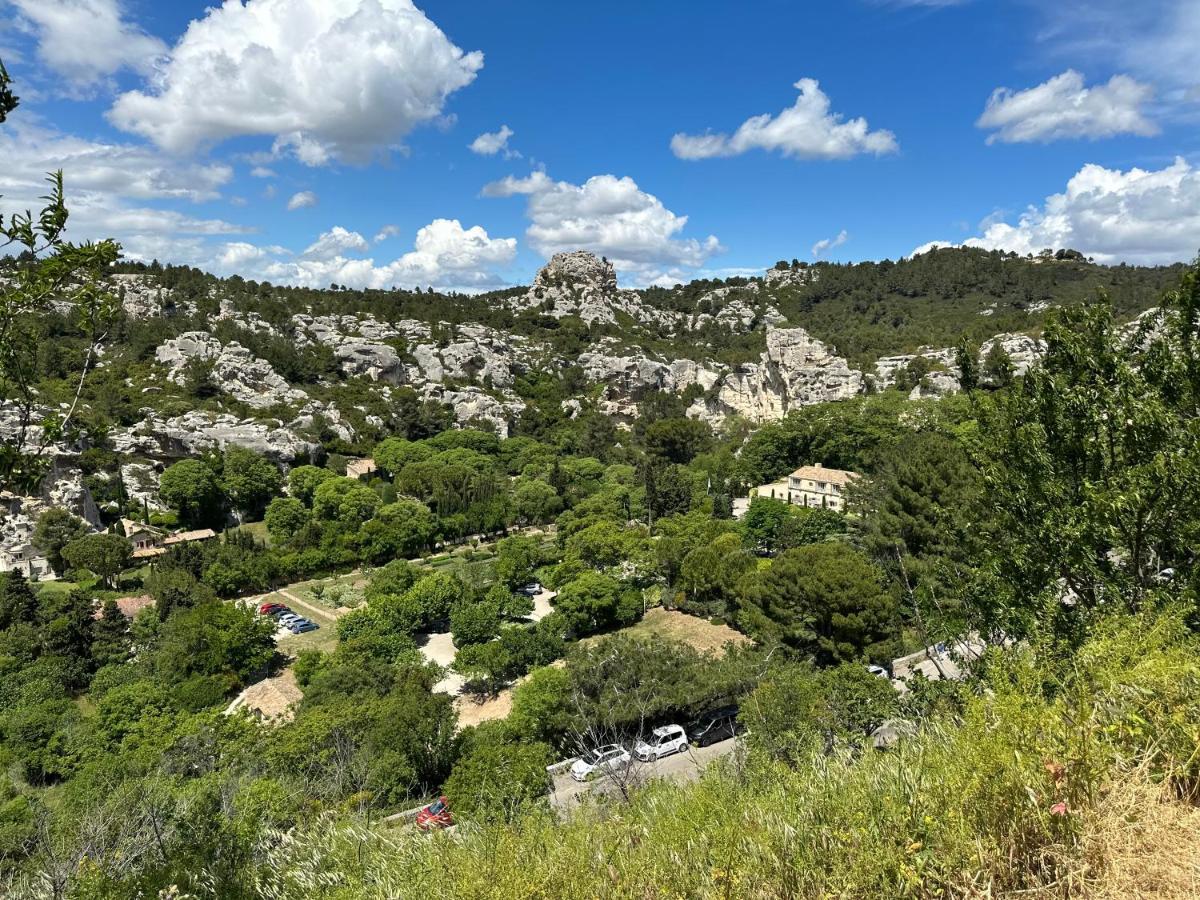 Вилла Au Coeur Des Baux Экстерьер фото